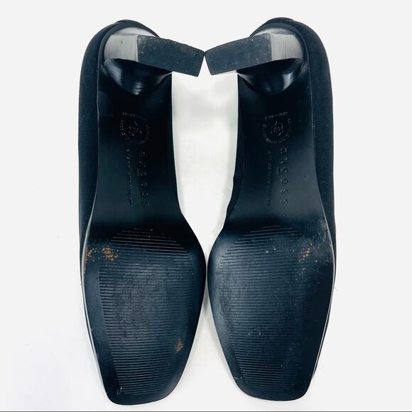 Axcess Mover Black Pumps Size 8 Fabric Upper Leather lining Closed Squared Toe - Picture 7 of 16